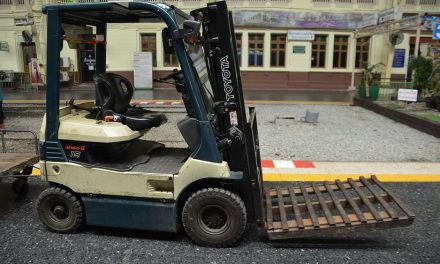 De pallet en de heftruck: wat was er eerder?